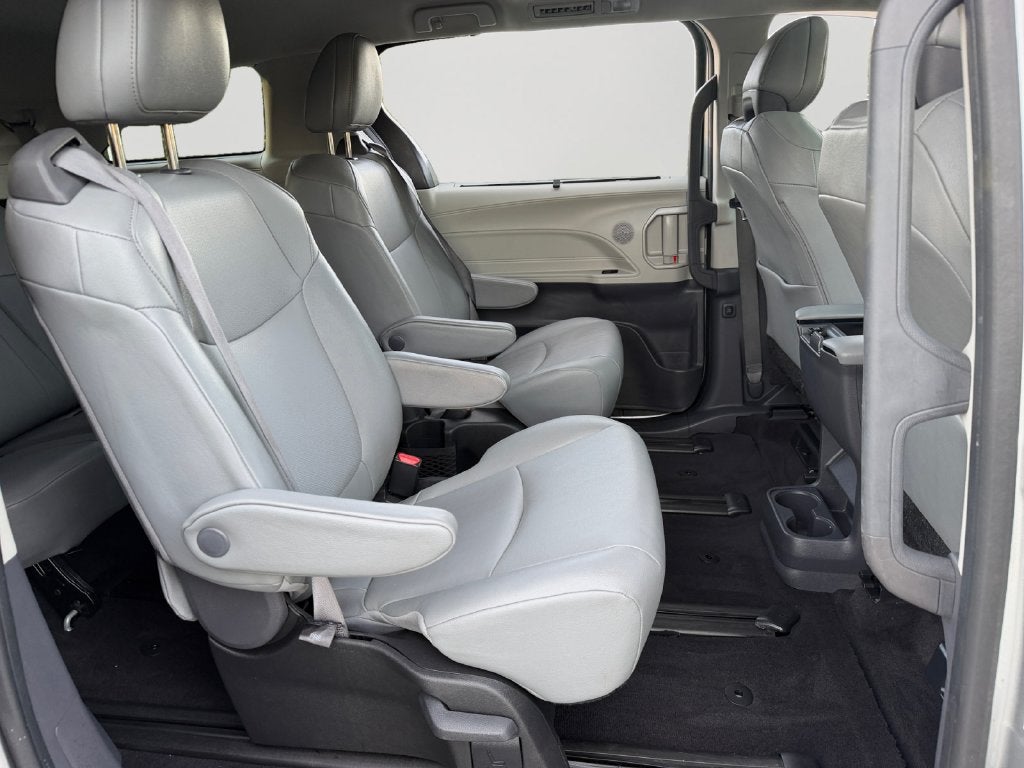 2024 Toyota Sienna XLE 7 Passenger