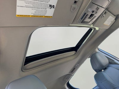 2022 Toyota Sienna XLE 8 Passenger