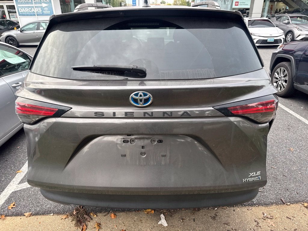 2022 Toyota Sienna XLE 8 Passenger