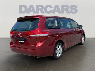 2012 Toyota Sienna Base 7 Passenger