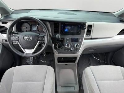 2017 Toyota Sienna L 7 Passenger