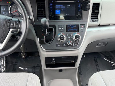 2017 Toyota Sienna L 7 Passenger