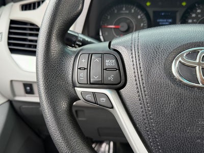 2017 Toyota Sienna L 7 Passenger