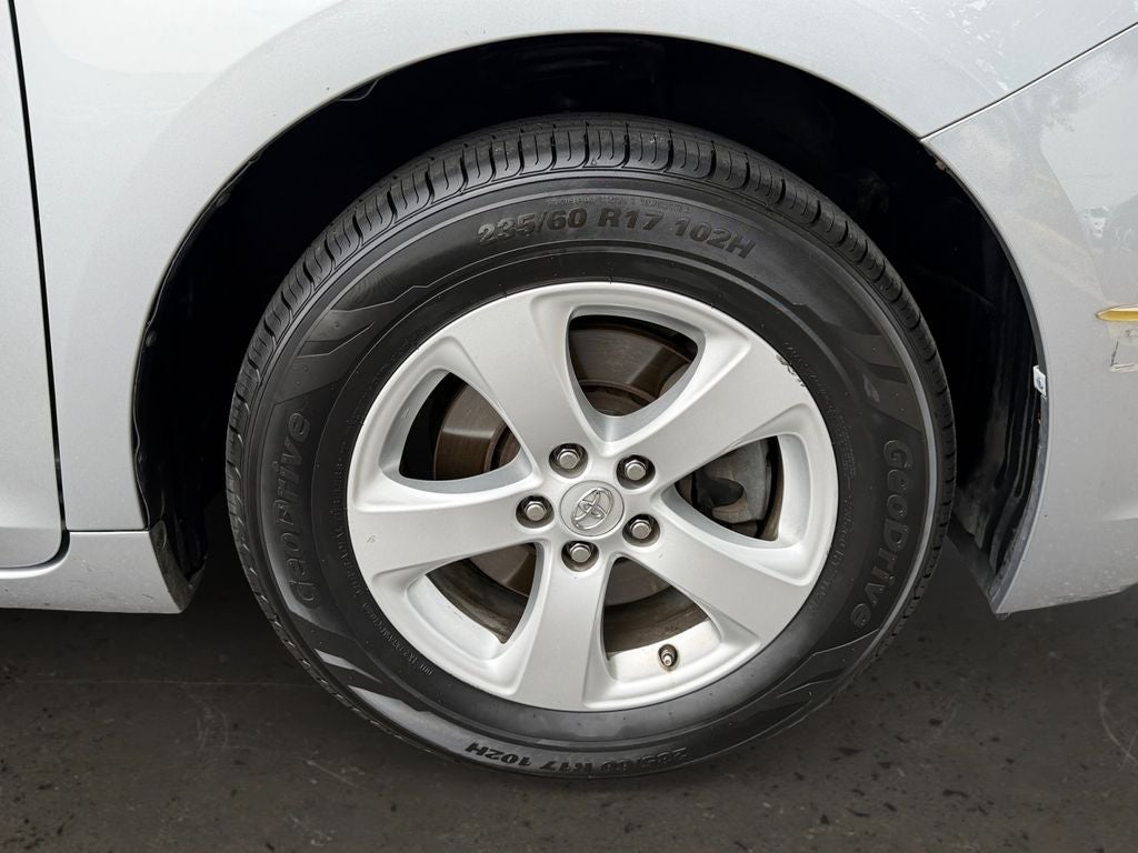 2017 Toyota Sienna L 7 Passenger