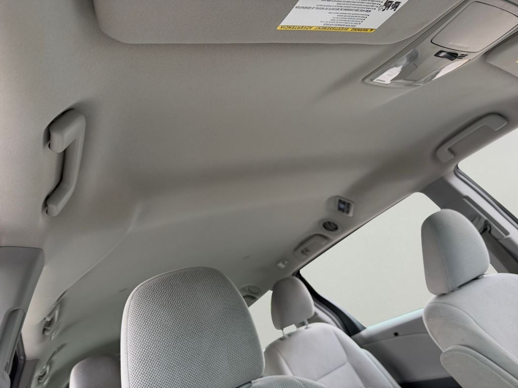 2017 Toyota Sienna L 7 Passenger