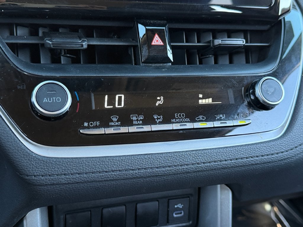 2023 Toyota Corolla Cross LE AWD!