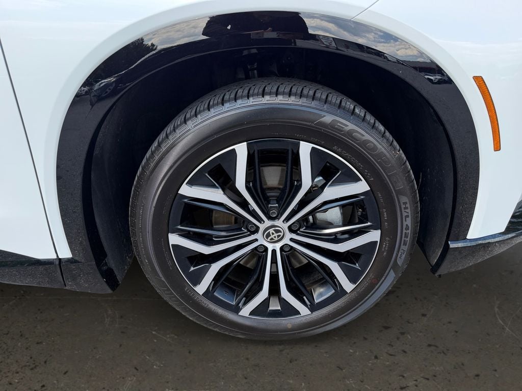 2026 Toyota Crown Signia XLE