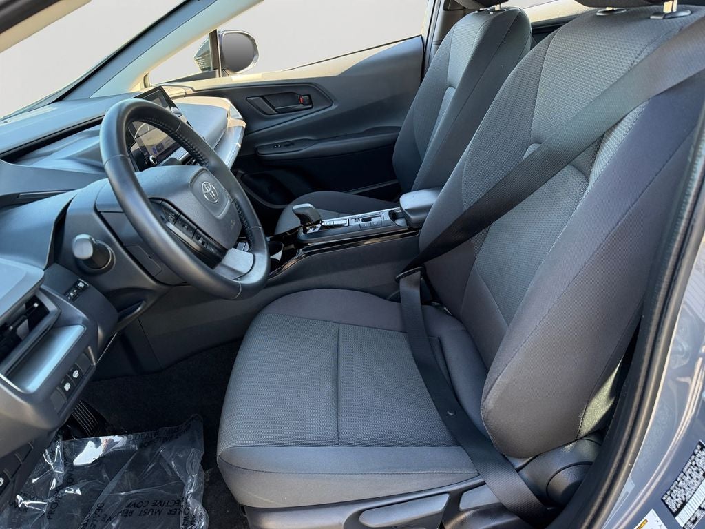 2025 Toyota Prius LE