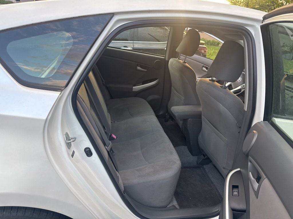 2010 Toyota Prius III