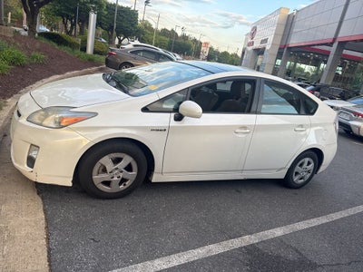 2010 Toyota Prius III
