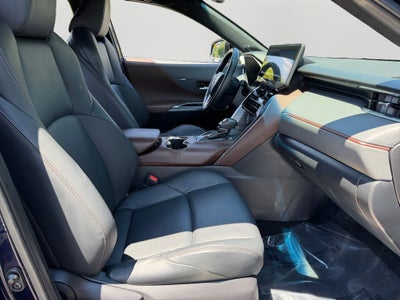 2022 Toyota Venza XLE