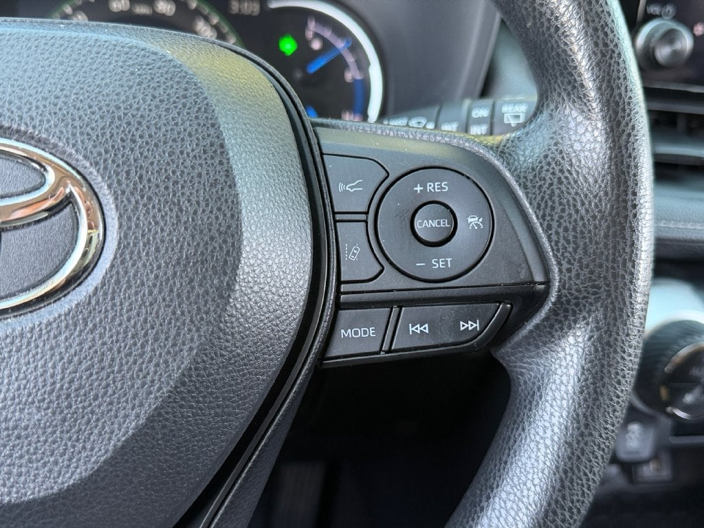 2023 Toyota RAV4 Hybrid XLE W/ SUNROOF!