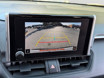 2023 Toyota RAV4 Hybrid XLE W/ SUNROOF!