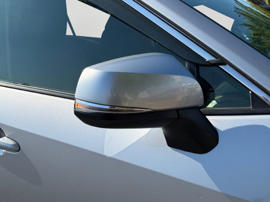 2023 Toyota RAV4 Hybrid XLE W/ SUNROOF!