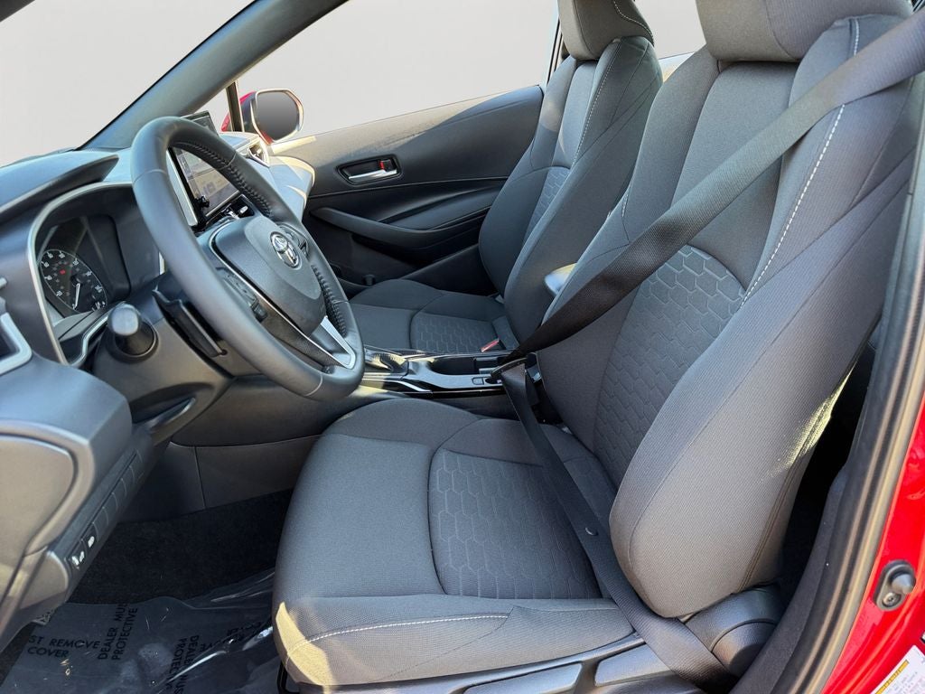 2025 Toyota Corolla Hatchback SE