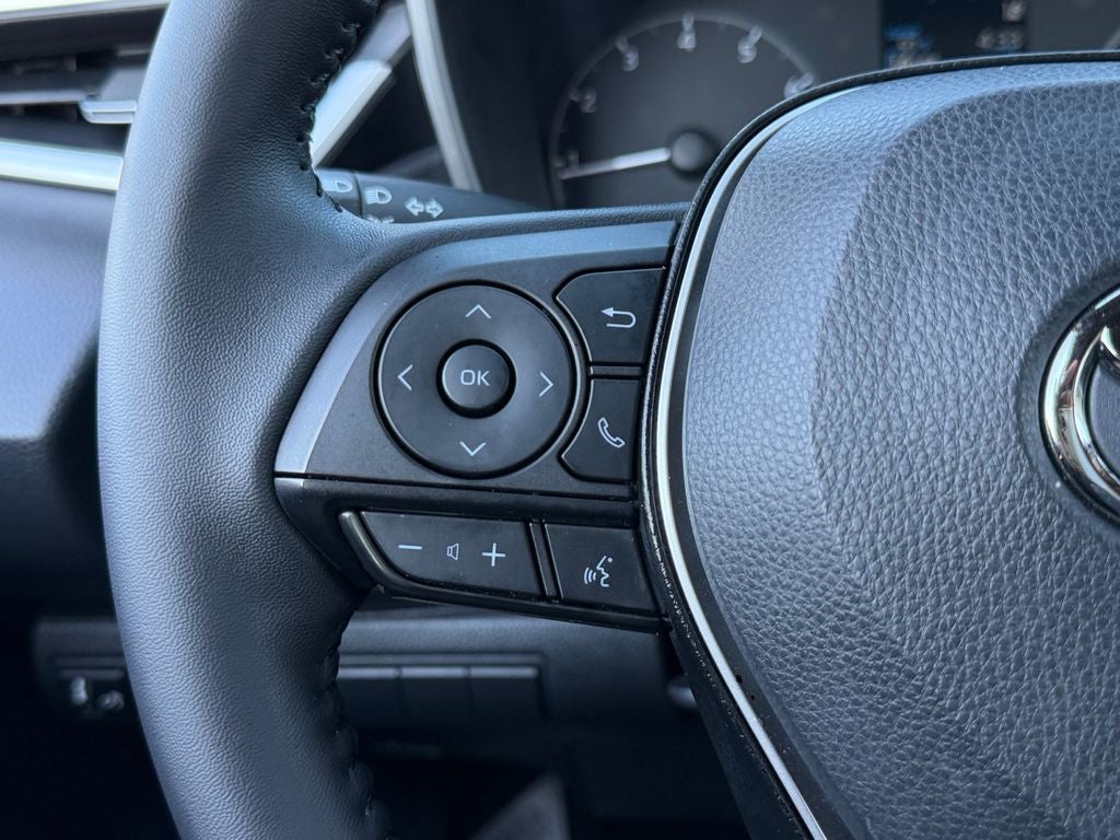 2025 Toyota Corolla Hatchback SE