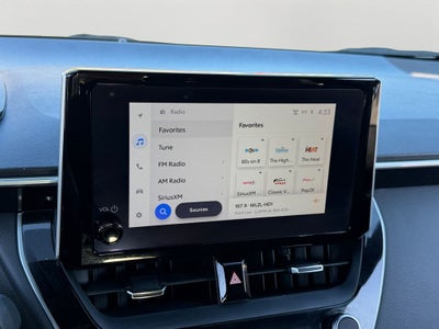 2025 Toyota Corolla Hatchback SE