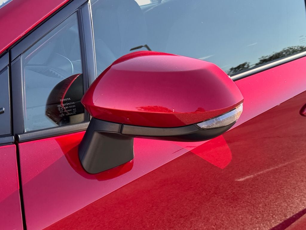 2025 Toyota Corolla Hatchback SE
