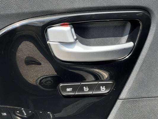 2019 Kia Niro Plug-In Hybrid EX Premium in Silver Spring, MD - DARCARS Automotive Group