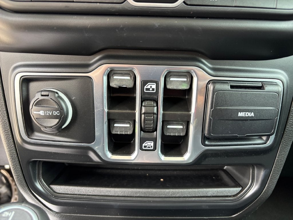 2023 Jeep Wrangler Sahara 4xe High Altitude