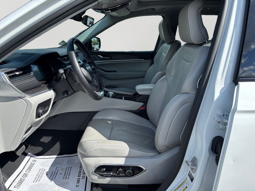 2022 Jeep Grand Cherokee Overland