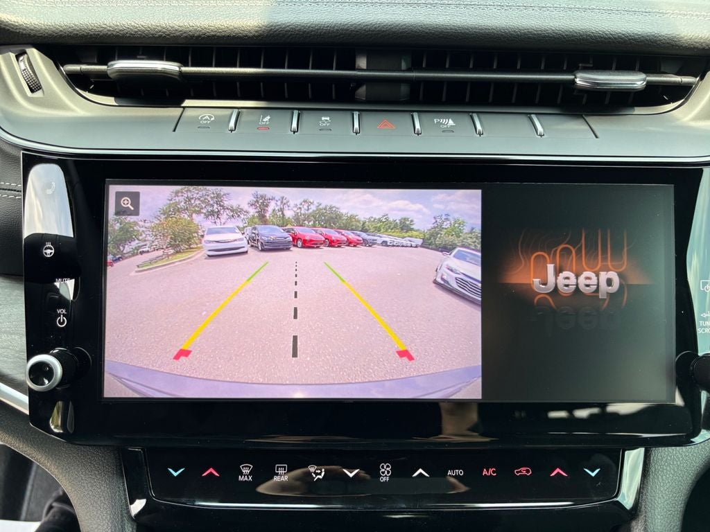 2026 Jeep Grand Cherokee Altitude