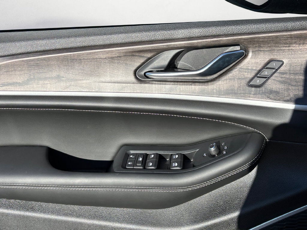 2027 Jeep Grand Cherokee Limited Reserve