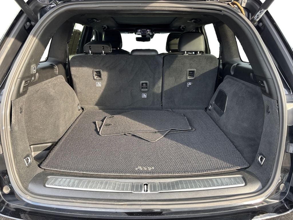 2022 Jeep Grand Cherokee Summit Reserve