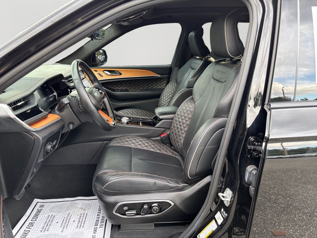 2022 Jeep Grand Cherokee Summit Reserve