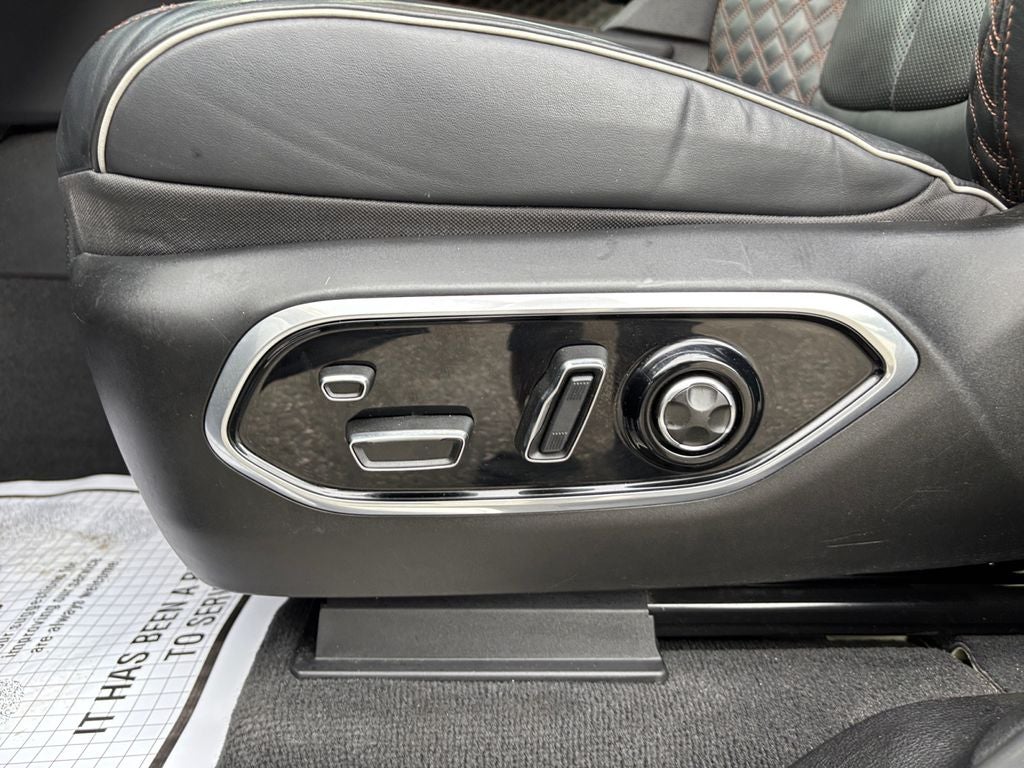 2022 Jeep Grand Cherokee Summit Reserve