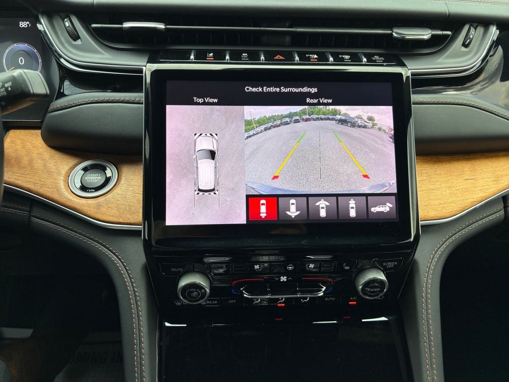 2022 Jeep Grand Cherokee Summit Reserve