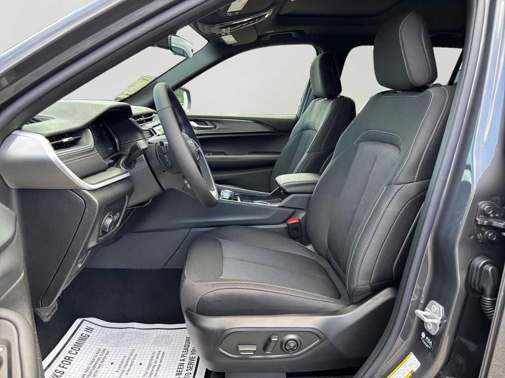 2026 Jeep Grand Cherokee L Laredo