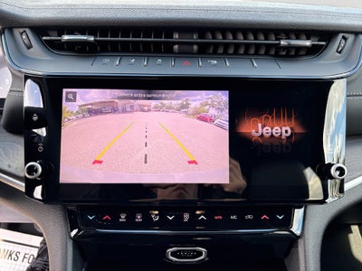 2027 Jeep Grand Cherokee L Laredo Altitude