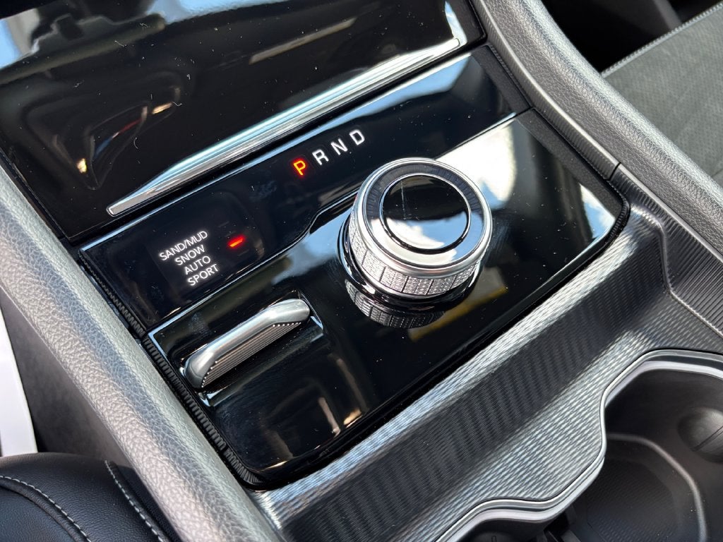 2027 Jeep Grand Cherokee L Laredo Altitude