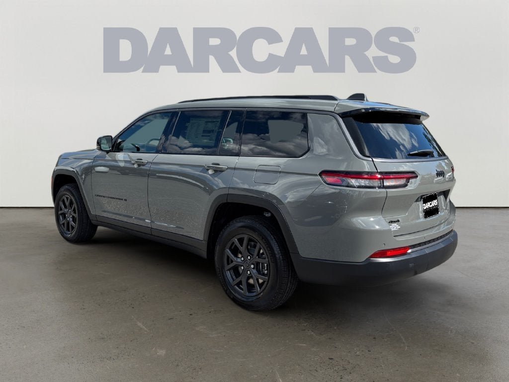 2027 Jeep Grand Cherokee L Laredo Altitude