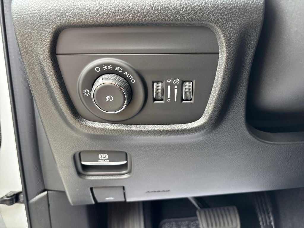 2026 Jeep Grand Cherokee L Base