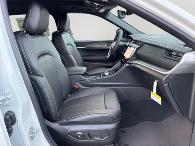 2027 Jeep Grand Cherokee L Limited Reserve