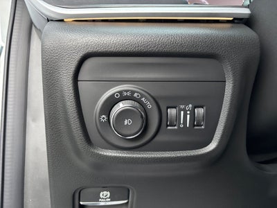 2027 Jeep Grand Cherokee L Limited Reserve