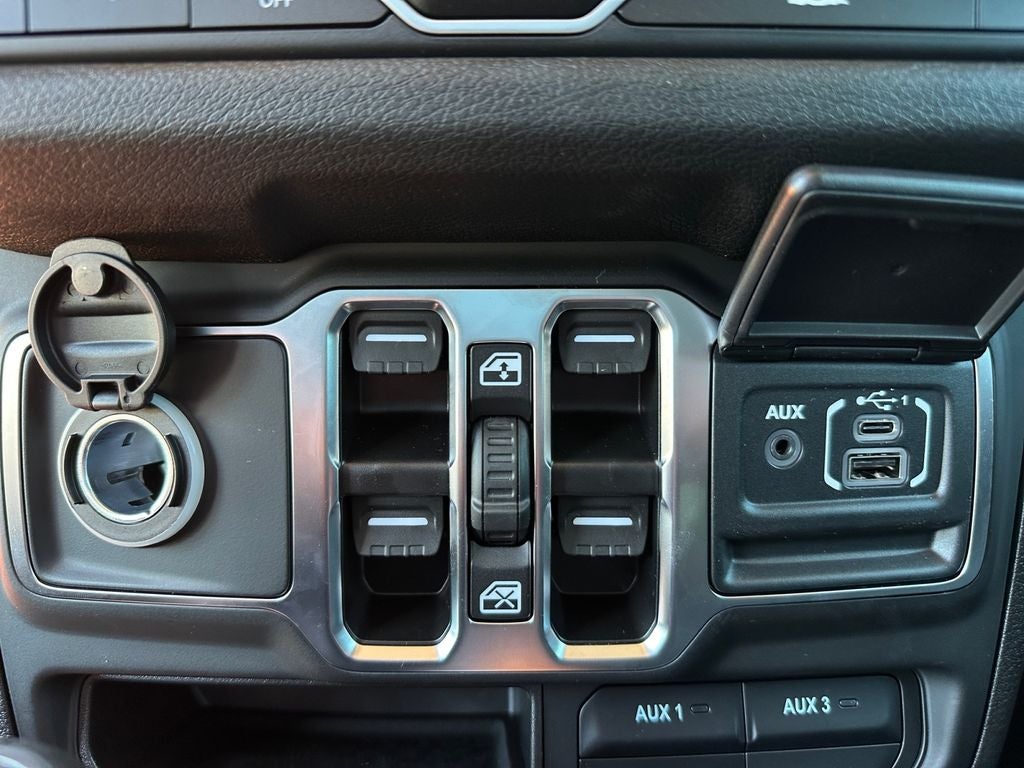 2025 Jeep Wrangler 4xe Sport S 4xe 1.9% FOR 72 MONTHS