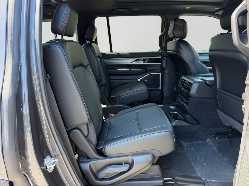 2026 Jeep Grand Wagoneer Base