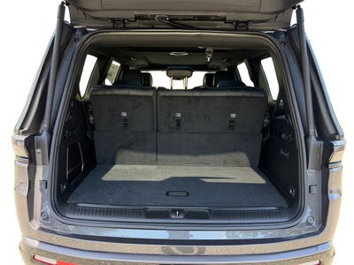 2026 Jeep Grand Wagoneer Base