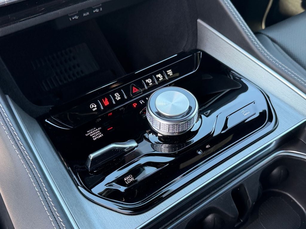 2026 Jeep Grand Wagoneer Base