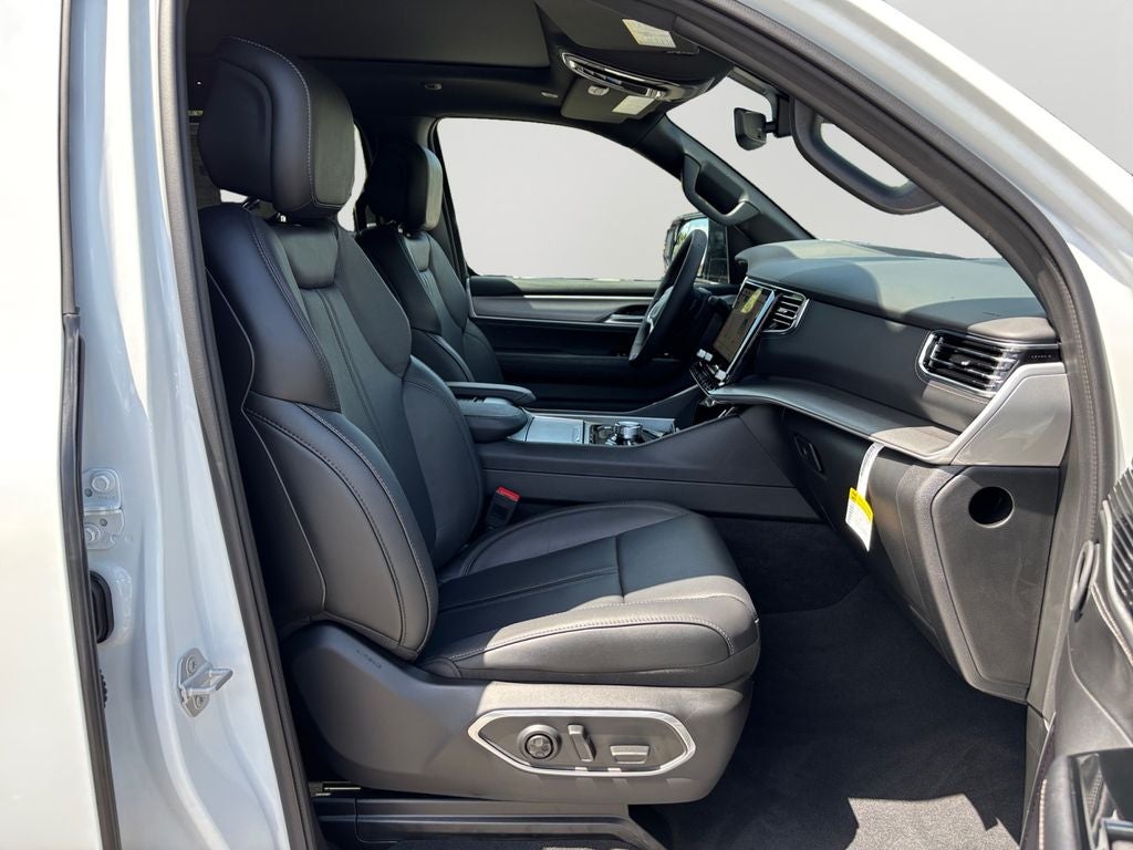 2026 Jeep Grand Wagoneer Limited Reserve