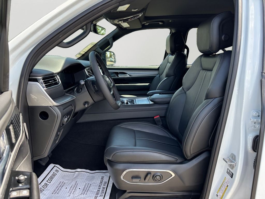 2026 Jeep Grand Wagoneer Limited Reserve