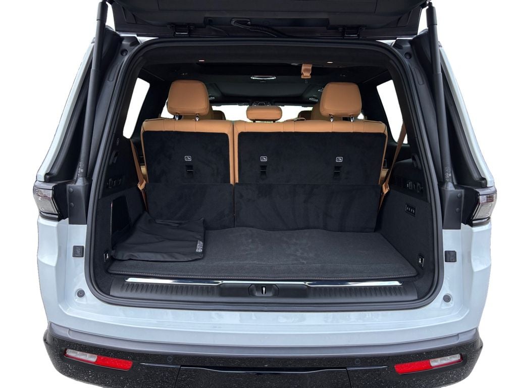 2026 Jeep Grand Wagoneer Summit Reserve