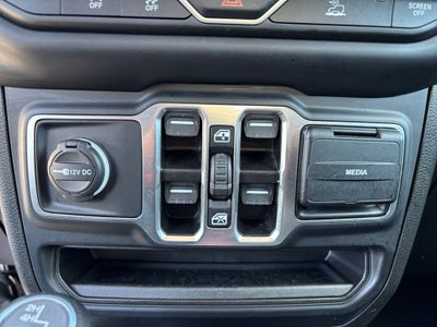 2023 Jeep Gladiator Overland