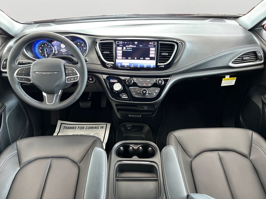 2027 Chrysler Pacifica Select