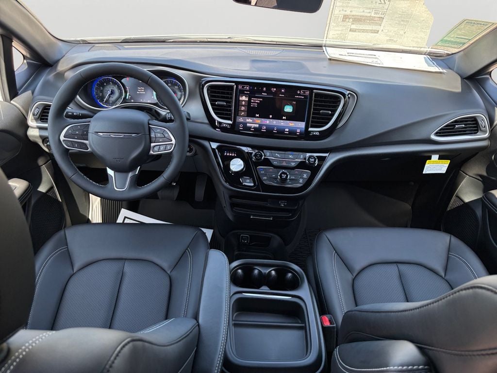 2027 Chrysler Pacifica LX