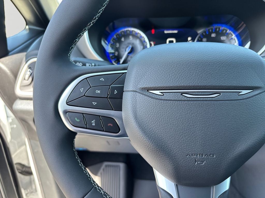 2027 Chrysler Pacifica LX