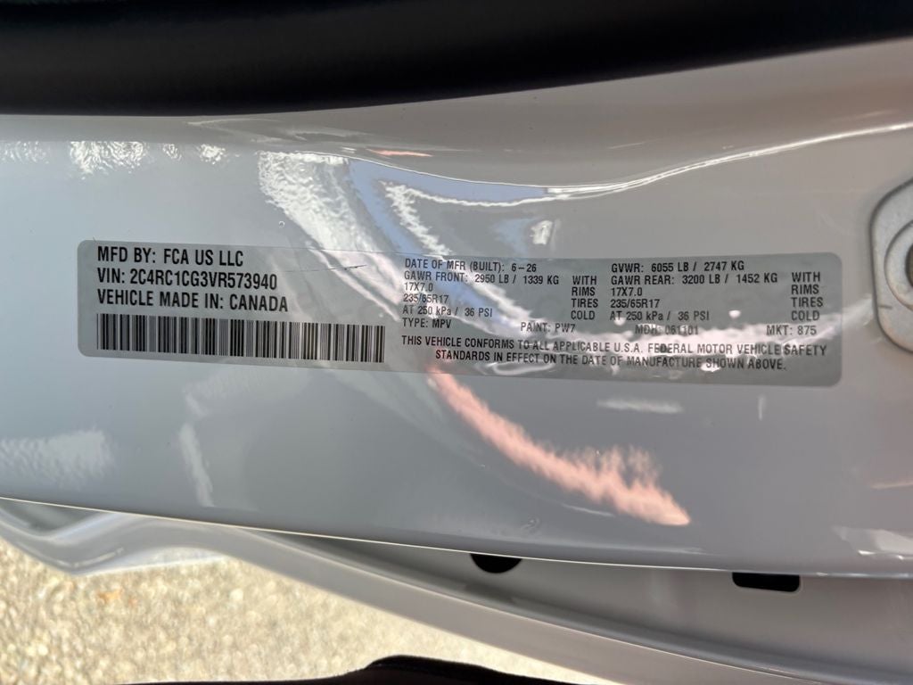 2027 Chrysler Pacifica LX